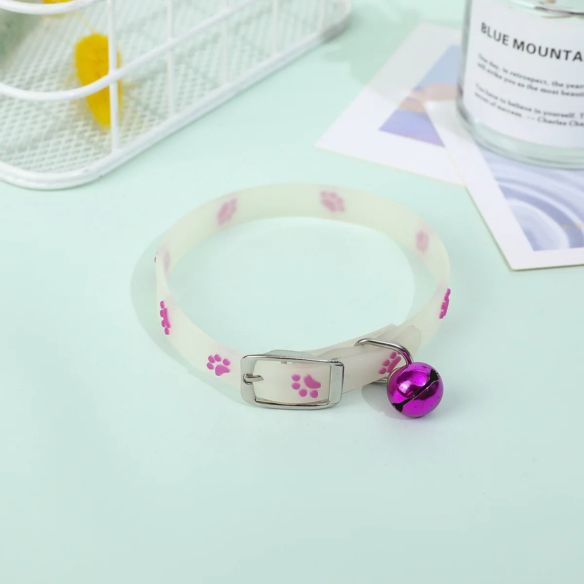 Glowing Silicone Cat Collar – Luminous Anti-Loss Pet Necklace with Bell for Cats & Small Dogs