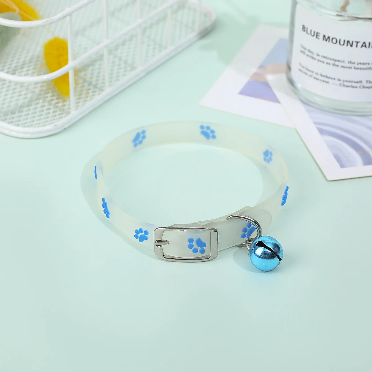 Glowing Silicone Cat Collar – Luminous Anti-Loss Pet Necklace with Bell for Cats & Small Dogs