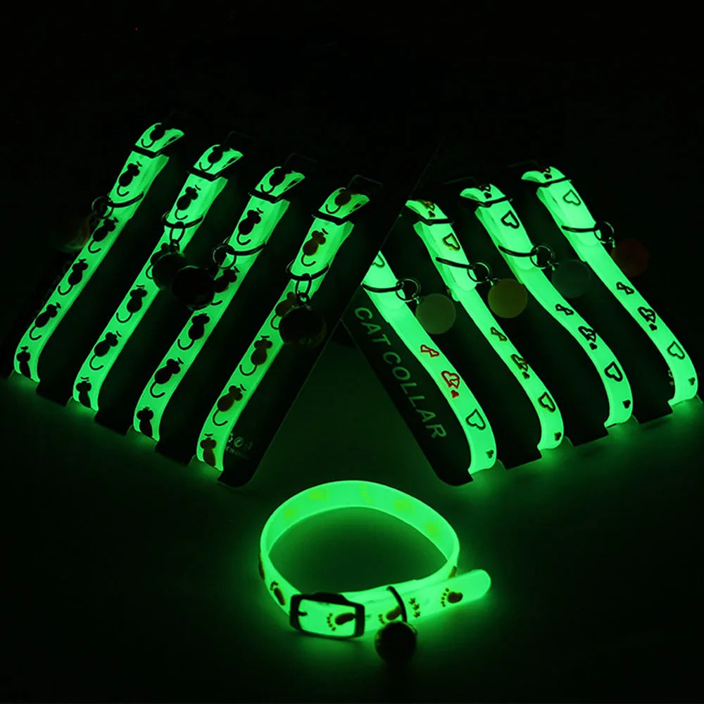 Glowing Silicone Cat Collar – Luminous Anti-Loss Pet Necklace with Bell for Cats & Small Dogs