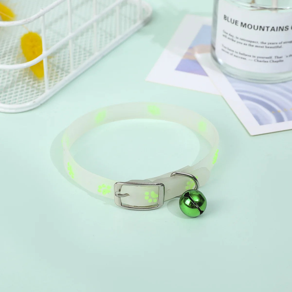 Glowing Silicone Cat Collar – Luminous Anti-Loss Pet Necklace with Bell for Cats & Small Dogs