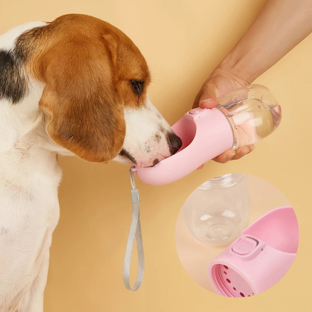 Tragbare Hundewasserflasche – Auslaufsichere Flüssigkeitsversorgung für Haustiere auf Reisen